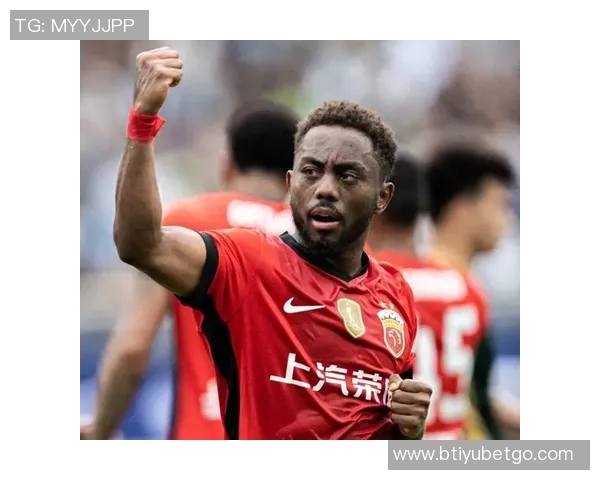 2025中超赛季终结海港荣膺冠军申花紧随其后法比奥斩获金靴亚泰梅州遗憾降级