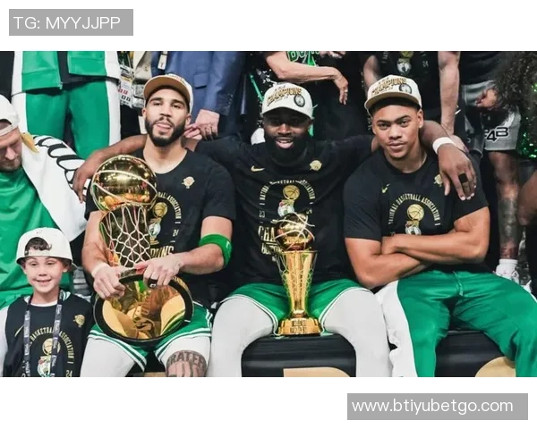 塔图姆谈布朗获FMVP心态平和期待再次夺冠机会